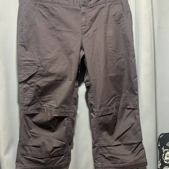 The North Face Women’s Cargo Capri Hiking Pants Taupe Gray Outdoor Size 14 - Picture 2 of 7